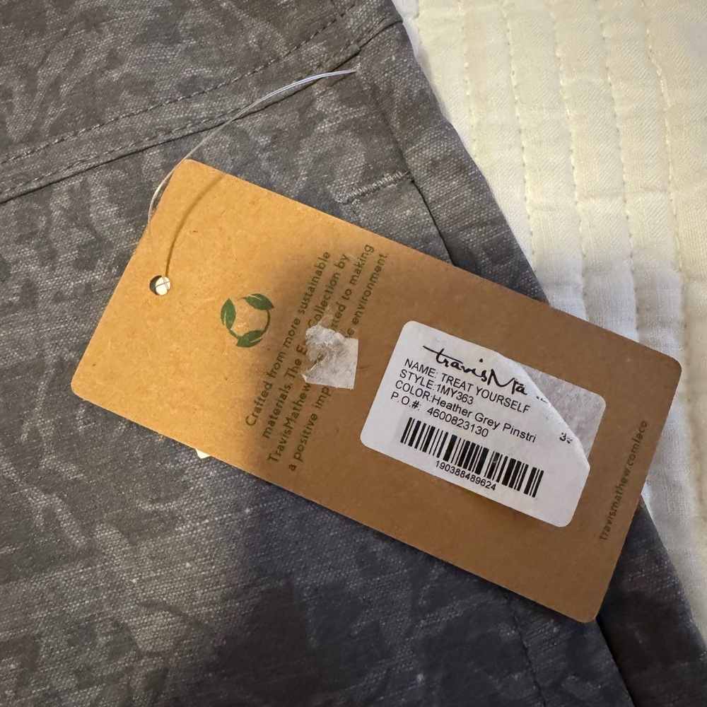 Travis Matthew Board Shorts - Picture 2 of 4